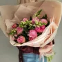 Сборный букет из пионов