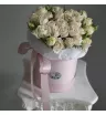 Розы в шляпной коробке Зефир 