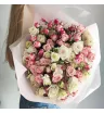 Букет из 25 кустовых роз 
