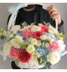 Цветы в корзине 