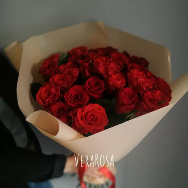 Монобукет из 25 роз VeraRosa  