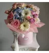 Цветы в шляпной коробке Цветущий сад  1