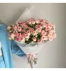 Нежный букет из 19 кустовых роз  2