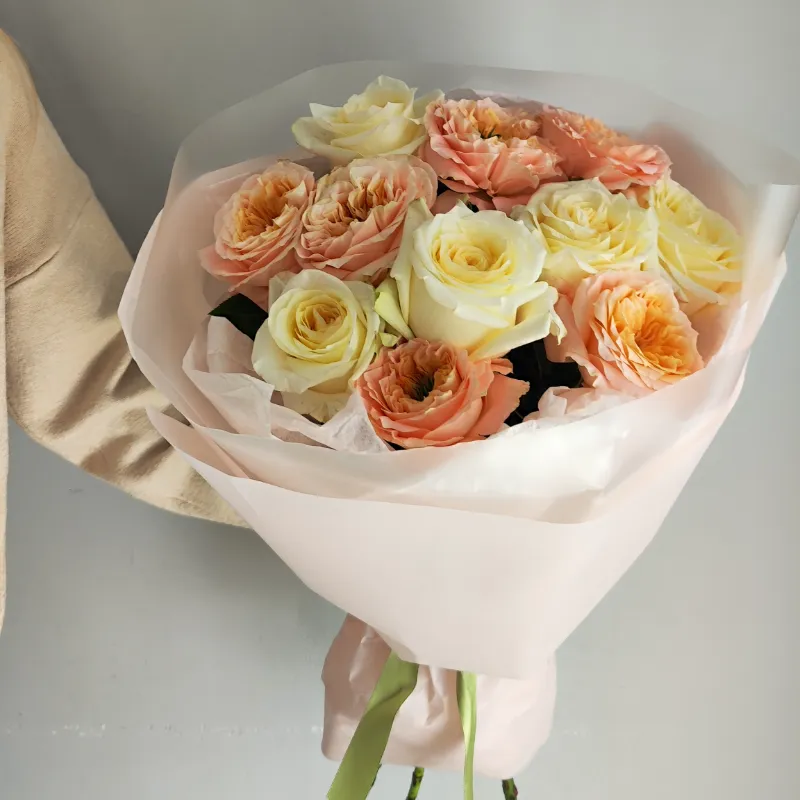 Букет из пионовидных роз  3